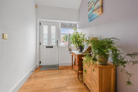 2 bedroom cottage for sale, Sterne Way, Sutton-On-The-Forest, York