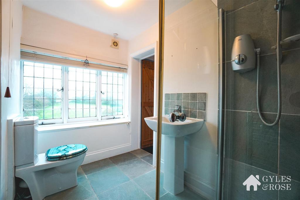 Ensuite