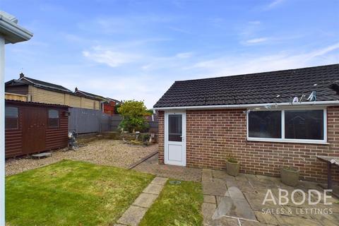 2 bedroom detached bungalow for sale, Hillsdale Road, Burton-On-Trent DE15