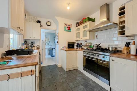 3 bedroom cottage for sale, Western Road, Burnham-On-Crouch