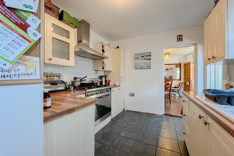 3 bedroom cottage for sale, Western Road, Burnham-On-Crouch