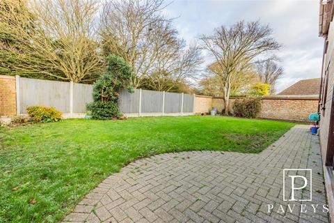 54 Edenside, Kirby Cross, Frinton-on-sea, CO13 0TQ