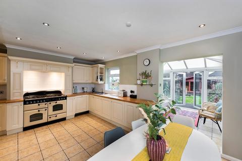 67 Amberley Road, London, SE2 0SG