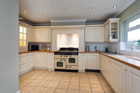 67 Amberley Road, London, SE2 0SG