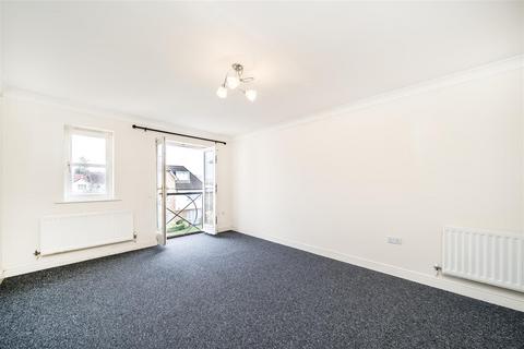 2 bedroom flat for sale, Meadow Gate, Corbins Lane, Harrow, HA2 8ET