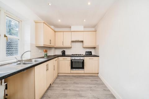 2 bedroom flat for sale, Meadow Gate, Corbins Lane, Harrow, HA2 8ET