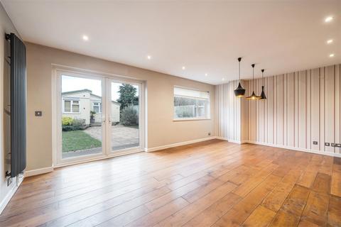 4 bedroom semi-detached house for sale, Poverest Road, Orpington