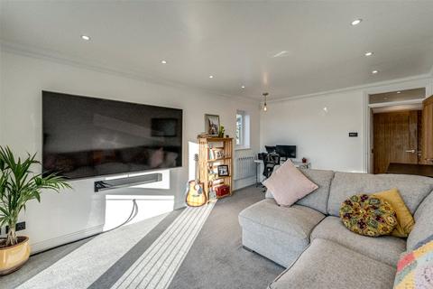 1 bedroom flat for sale, Lansdowne Road, Worthing, West Sussex, BN11