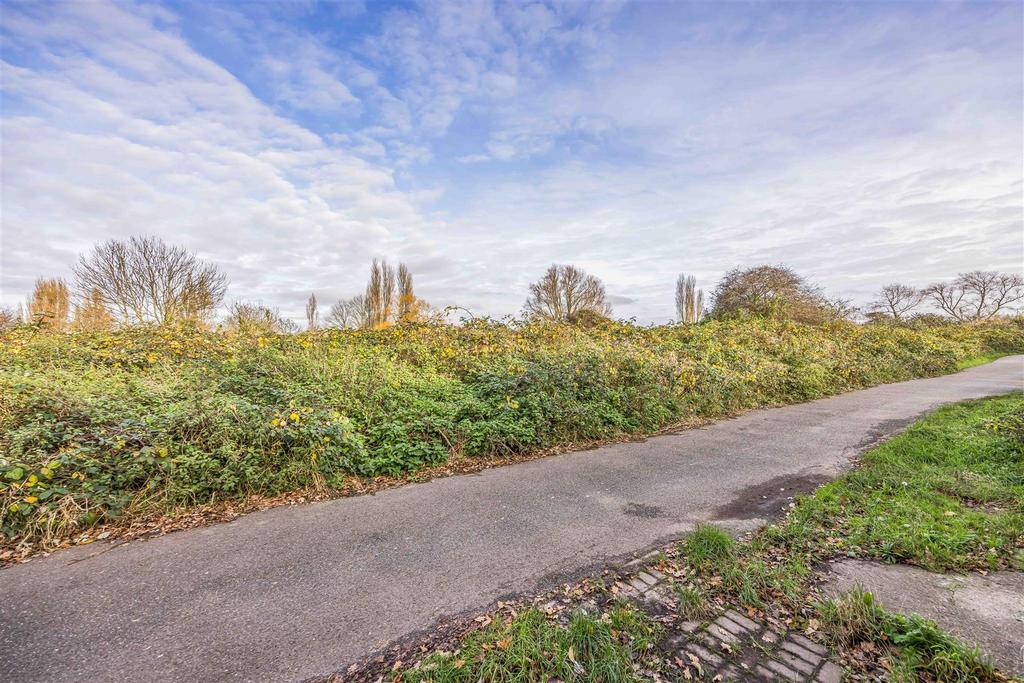 137 Stanley Avenue, Baffins-Small-Portico Marketing