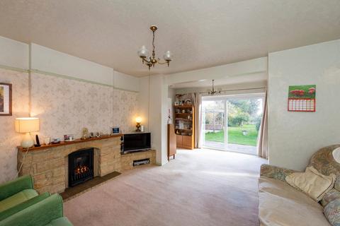 3 bedroom detached bungalow for sale, Bedonwell Road, Bexleyheath, DA7