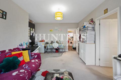 2 bedroom apartment for sale, Mortimer Crescent, Kilburn, NW6