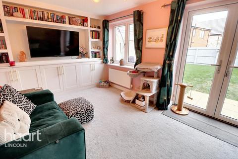 3 bedroom semi-detached house for sale, Read Robinson Avenue, Saxilby