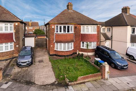 2 bedroom semi-detached house for sale, Plymstock Road, Welling, DA16