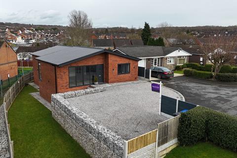 3 bedroom detached house for sale, Tunnicliffe Close, Stoke-On-Trent, ST3