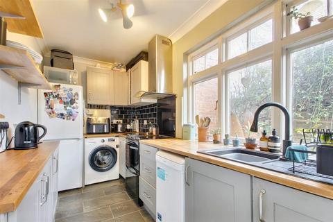 3 bedroom flat for sale, 46 Pembroke Avenue, West Worthing