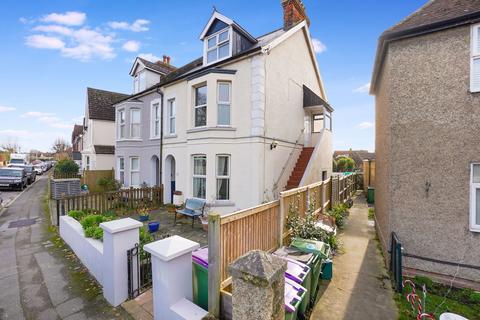 3 bedroom maisonette for sale, Seabrook Road, Hythe CT21