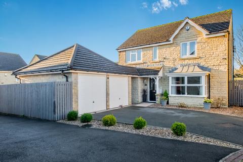 Winscar Avenue, Clayton Heights, Bradford, BD6