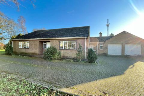 3 bedroom detached bungalow for sale, Wisbech Road, March, PE15 0BA