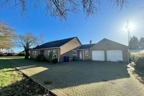 3 bedroom detached bungalow for sale, Wisbech Road, March, PE15 0BA