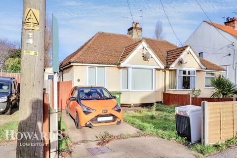 2 bedroom semi-detached bungalow for sale, Stradbroke Road, Lowestoft