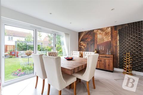 86 Lampern Crescent, Billericay, CM12 0FD