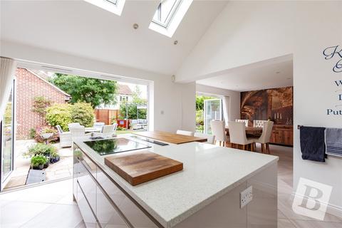 4 bedroom detached house for sale, Lampern Crescent, Billericay, Essex, CM12