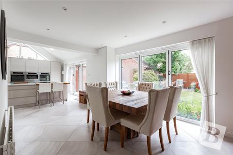 86 Lampern Crescent, Billericay, CM12 0FD