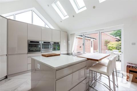 86 Lampern Crescent, Billericay, CM12 0FD