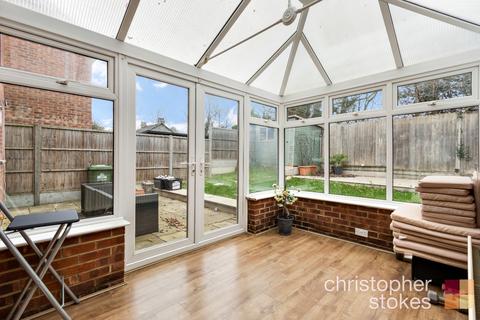 25 Upper Shott, Cheshunt, Waltham Cross, EN7 6DR