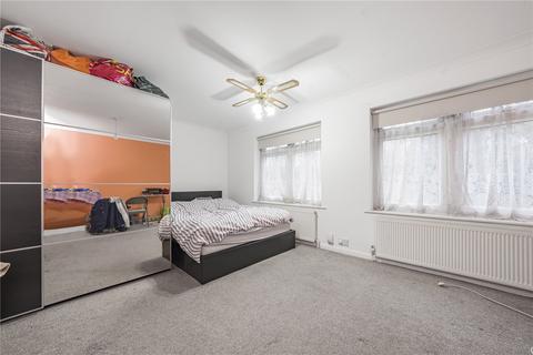 42 North Drive, Hounslow, TW3 1PU