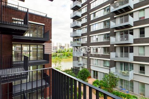 1 bedroom apartment for sale, Goodluck Hope Walk, London E14