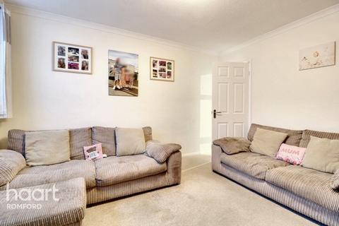 2 bedroom apartment for sale, Great Cullings, Romford, RM7 0YL