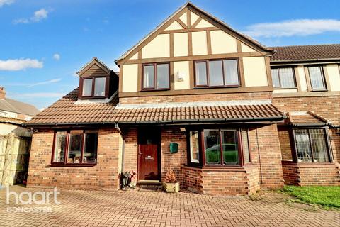 3 bedroom semi-detached house for sale, Green Street, Balby, Doncaster