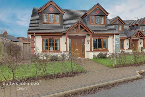 4 bedroom detached house for sale, Moss Lane, CREWE