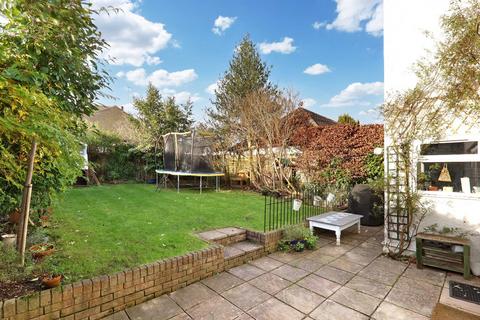 4 bedroom detached house for sale, Lower Road, Chalfont St. Peter, Buckinghamshire, SL9