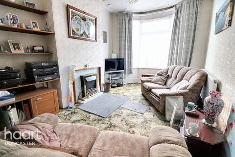 2 bedroom terraced house for sale, Jarratt Street, Hyde Park, Doncaster