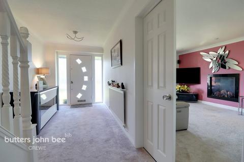 4 bedroom detached house for sale, Bentley Drive, Crewe