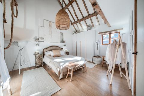 3 bedroom barn conversion for sale, Halesend Grittles End Storridge Malvern, Worcestershire, WR13 5EW