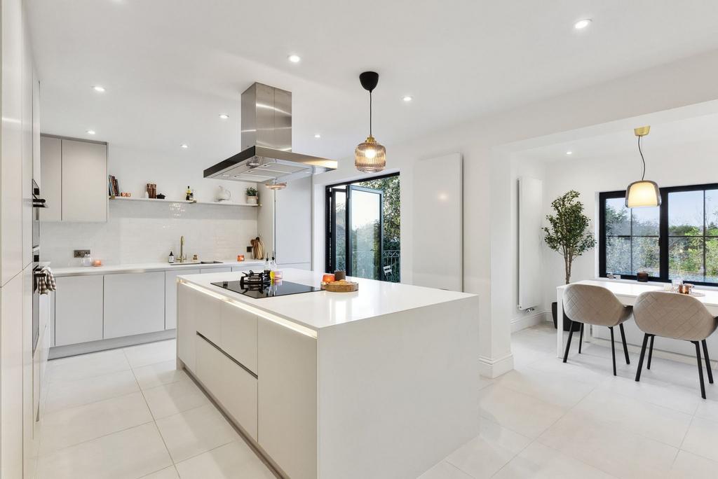 Kitchen / Breakfast Room