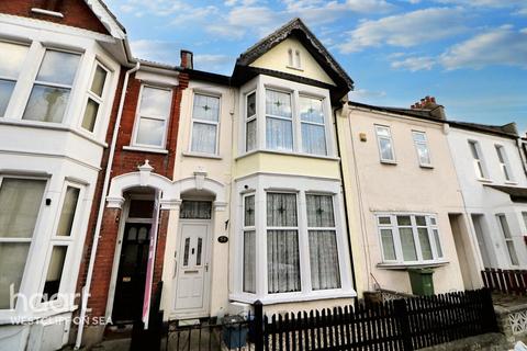 3 bedroom terraced house for sale, Salisbury Avenue, Westcliff-On-Sea