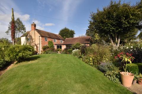 4 bedroom detached house for sale, Tewkesbury GL20