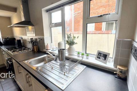 3 bedroom terraced house for sale, Springfield Gardens, Ilkeston