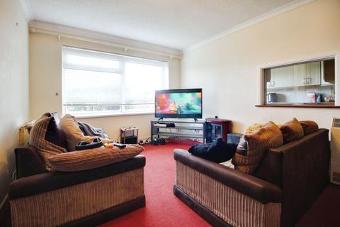 2 bedroom flat to rent, Trent Road, Swindon SN25