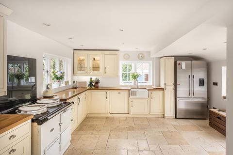 5 bedroom detached house for sale, Grayswood Road Grayswood Haslemere, Surrey, GU27 2DE