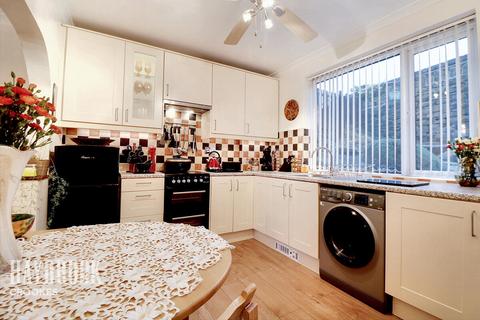 2 bedroom apartment for sale, Fern Road, Walkley