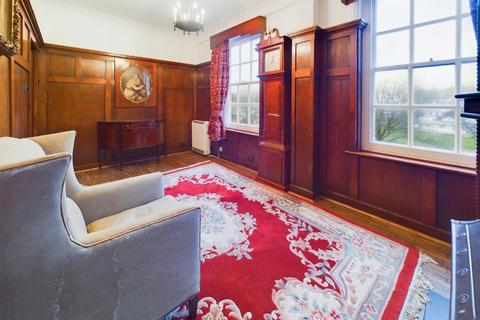 3 bedroom flat for sale, Old Steine, Brighton