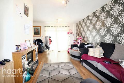 3 bedroom end of terrace house for sale, Shaftesbury Avenue, Swindon