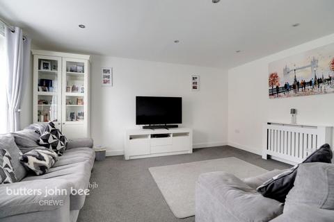 13 Springbank Road, Shavington, Crewe, CW2 5UN