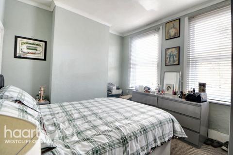 2 bedroom terraced house for sale, Tudor Road, Westcliff-On-Sea