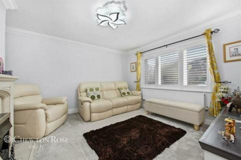 undefined, Kennel Close, Ascot